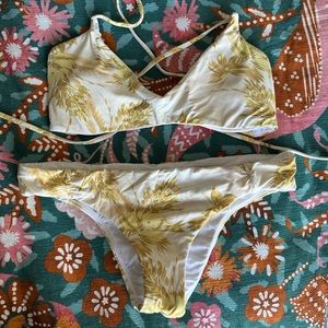 O’Neill bikini set lace up back
